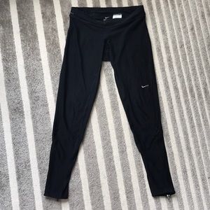 Nike Dri-fit running leggings with back pocket